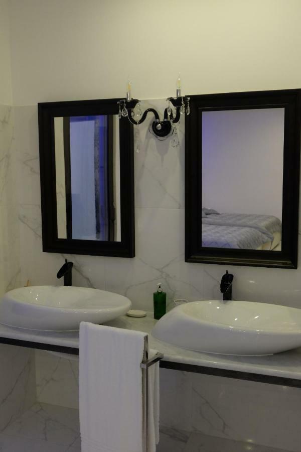 White Room Idromassaggio Su Richiesta Nápoles Exterior foto