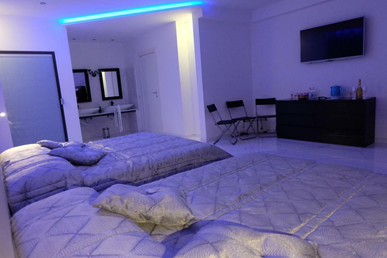 White Room Idromassaggio Su Richiesta Nápoles Exterior foto